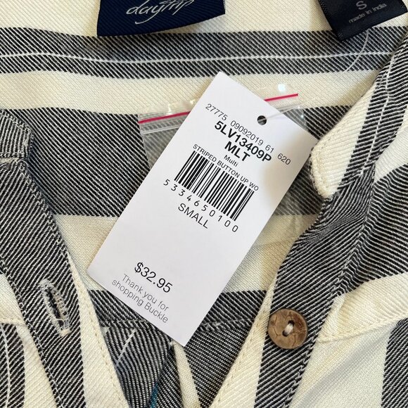 Daytrip from Buckle Henley Long Sleeve Striped Long Shirt - Picture 10 of 15